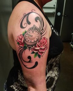 hollis-cantrell-iconic-tattoo-ink-piercing-clock-roses